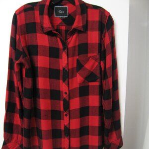 Rails Hunter Classic Red and Black Plaid Button Down Shirt Size L